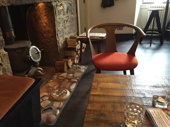Merchant Bar