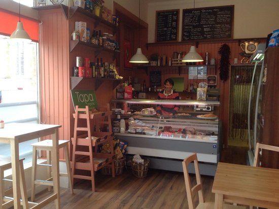 Arturo's Delicatessen