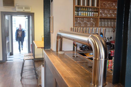 Salt Horse Beer Shop & Bar