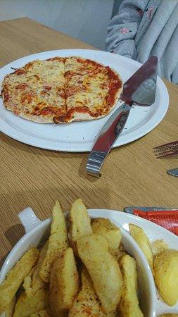 Dee Dee's
