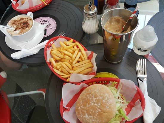 Liz's Diner