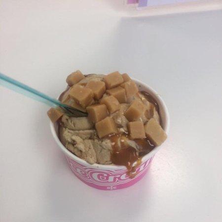 Shells Scoops & Shakes