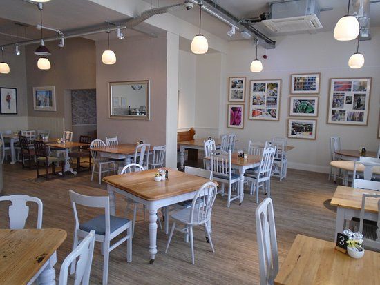 Johnstons of Elgin Cafe