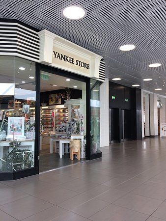 St Nicholas Shopping Centre