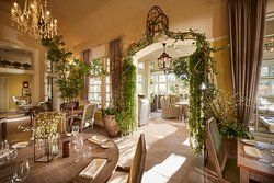 Cairn Lodge Restaurant & Bar